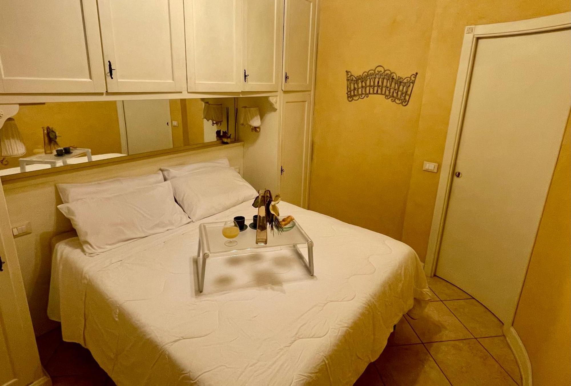 Doctor House Desenzano Διαμέρισμα Ντεζεντσάνο ντελ Γκάρντα Εξωτερικό φωτογραφία