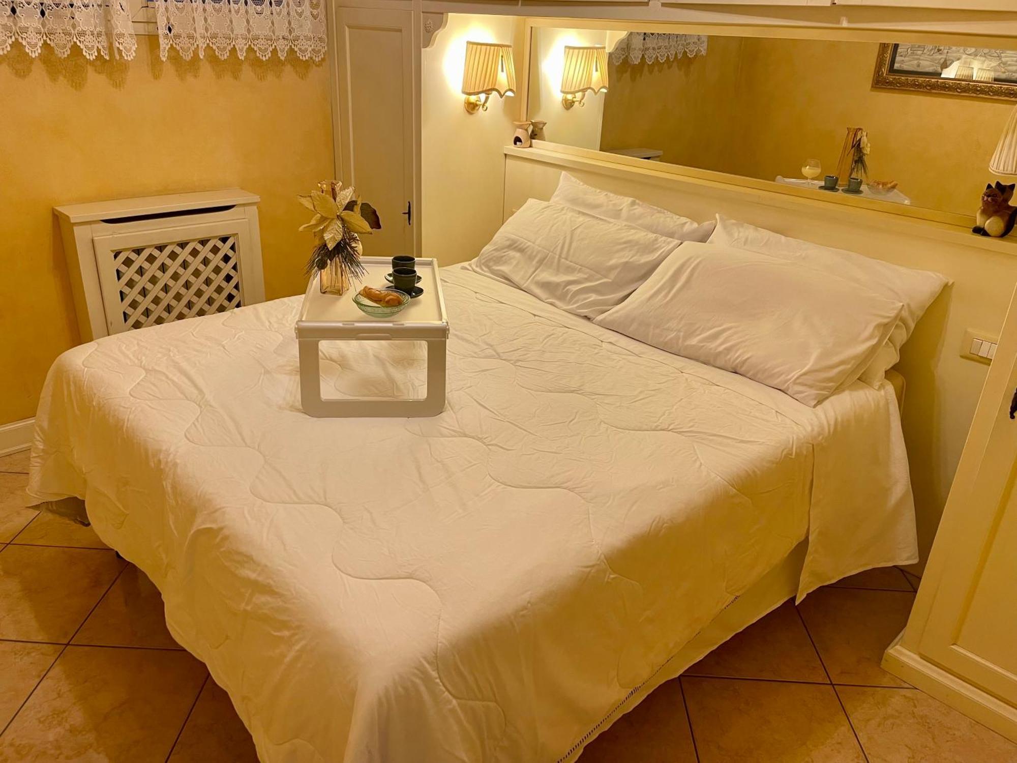 Doctor House Desenzano Διαμέρισμα Ντεζεντσάνο ντελ Γκάρντα Εξωτερικό φωτογραφία