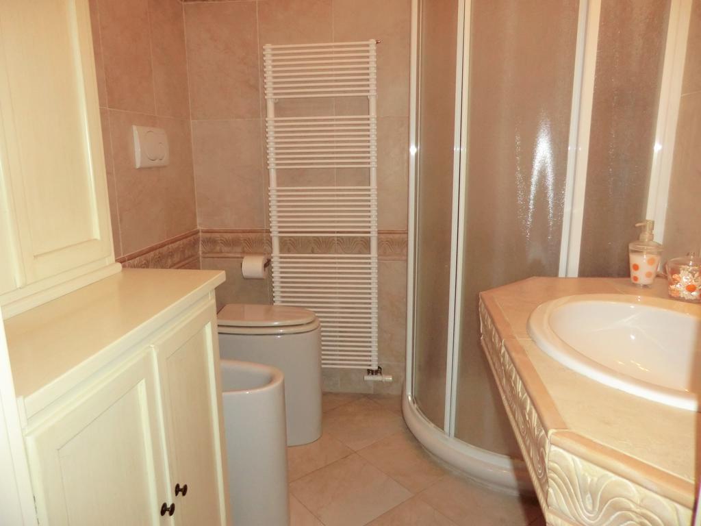 Doctor House Desenzano Διαμέρισμα Ντεζεντσάνο ντελ Γκάρντα Εξωτερικό φωτογραφία