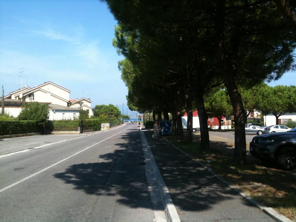 Doctor House Desenzano Διαμέρισμα Ντεζεντσάνο ντελ Γκάρντα Εξωτερικό φωτογραφία