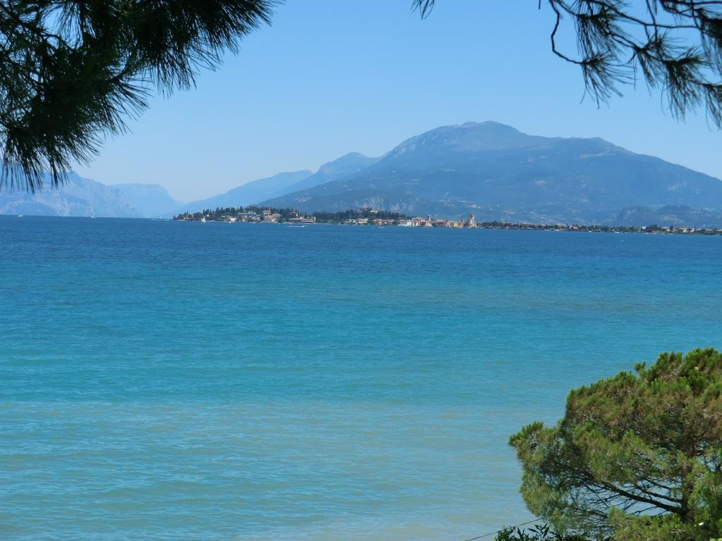 Doctor House Desenzano Διαμέρισμα Ντεζεντσάνο ντελ Γκάρντα Εξωτερικό φωτογραφία